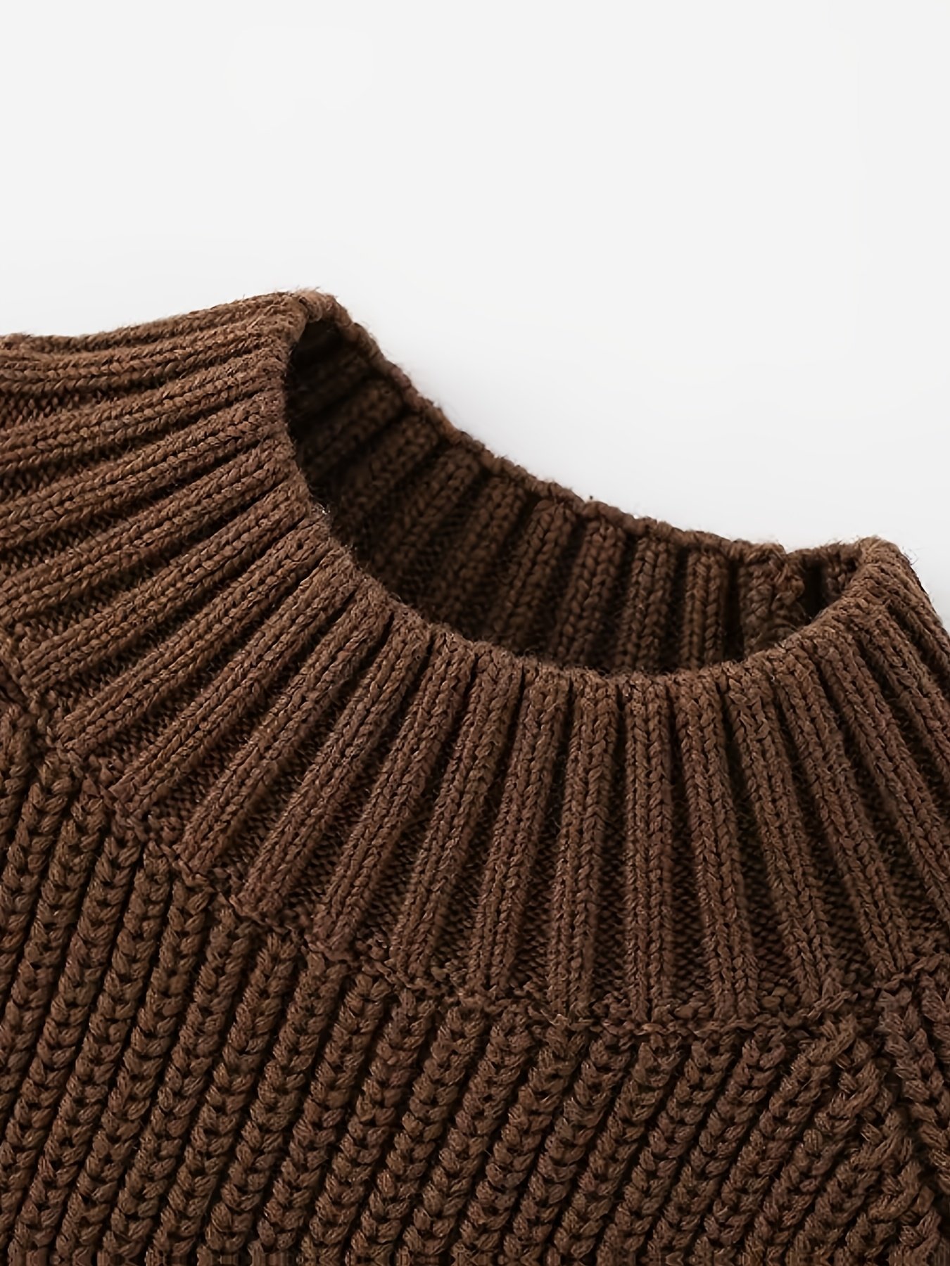 חום שאין כדוגמתו וסטייל עכשווי: סריג ילדים בצבע קפה לעונות הקרות! – תמונה 3