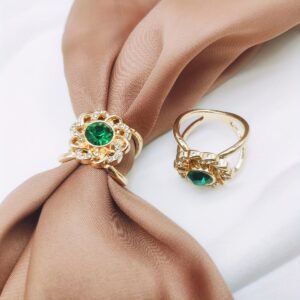 مشبك الوشاح الملكي: لمسة فخامة لكل إطلالة