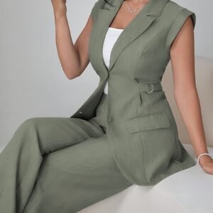 طقم الأناقة المطلقة: جاكيت وبنطال بقصة عصرية لكل المواسم!