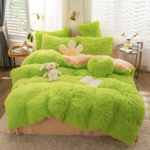 دفء الشتاء الفاخر: طقم مفروشات الفلانيل المخملي