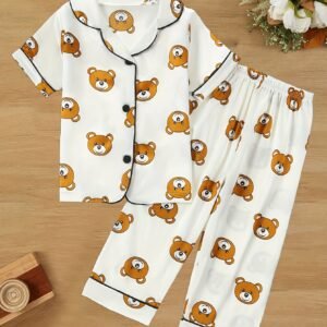 نوم هانئ ومرح بلا حدود: بيجاما الدب الكرتوني الصيفية المثالية لأبطالك الصغار!