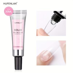 لمسة احترافية لأظافر ساحرة: جل شفاف سريع التجفيف وثبات يدوم!