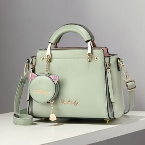 حقيبة الأناقة المتعددة: رفيقتك لكل إطلالة