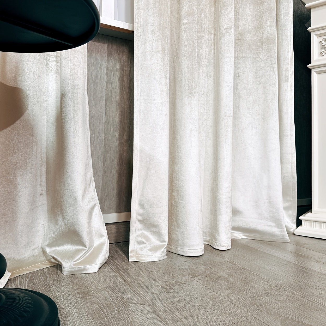 וילונות קטיפה יוקרתיים מבריקים: אלגנטיות רב-גונית לכל פינה – תמונה 15