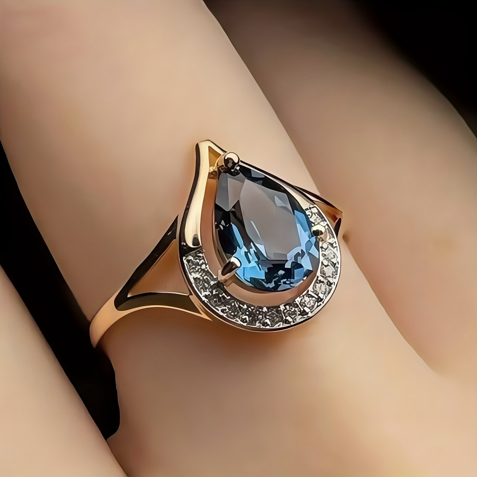 خاتم الأناقة المتلألئة بقطرات الذهب والأزرق - الصورة 3