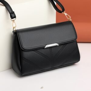 حقيبة الكروسبودي: سر أناقتك المتفردة!