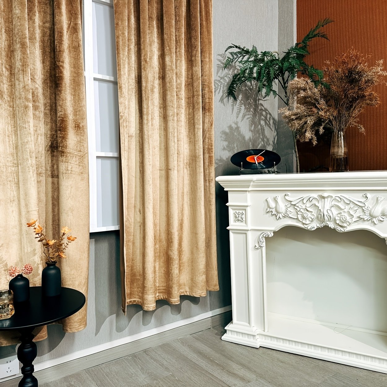 וילונות קטיפה יוקרתיים מבריקים: אלגנטיות רב-גונית לכל פינה – תמונה 13