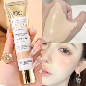 Long-lasting Flawless Radiance: All-in-One Foundation & Concealer