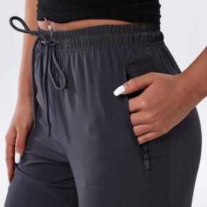 מכנסיים מרובי כיסים: חופש התנועה שלך, הסטייל שלך בכל הרפתקה!