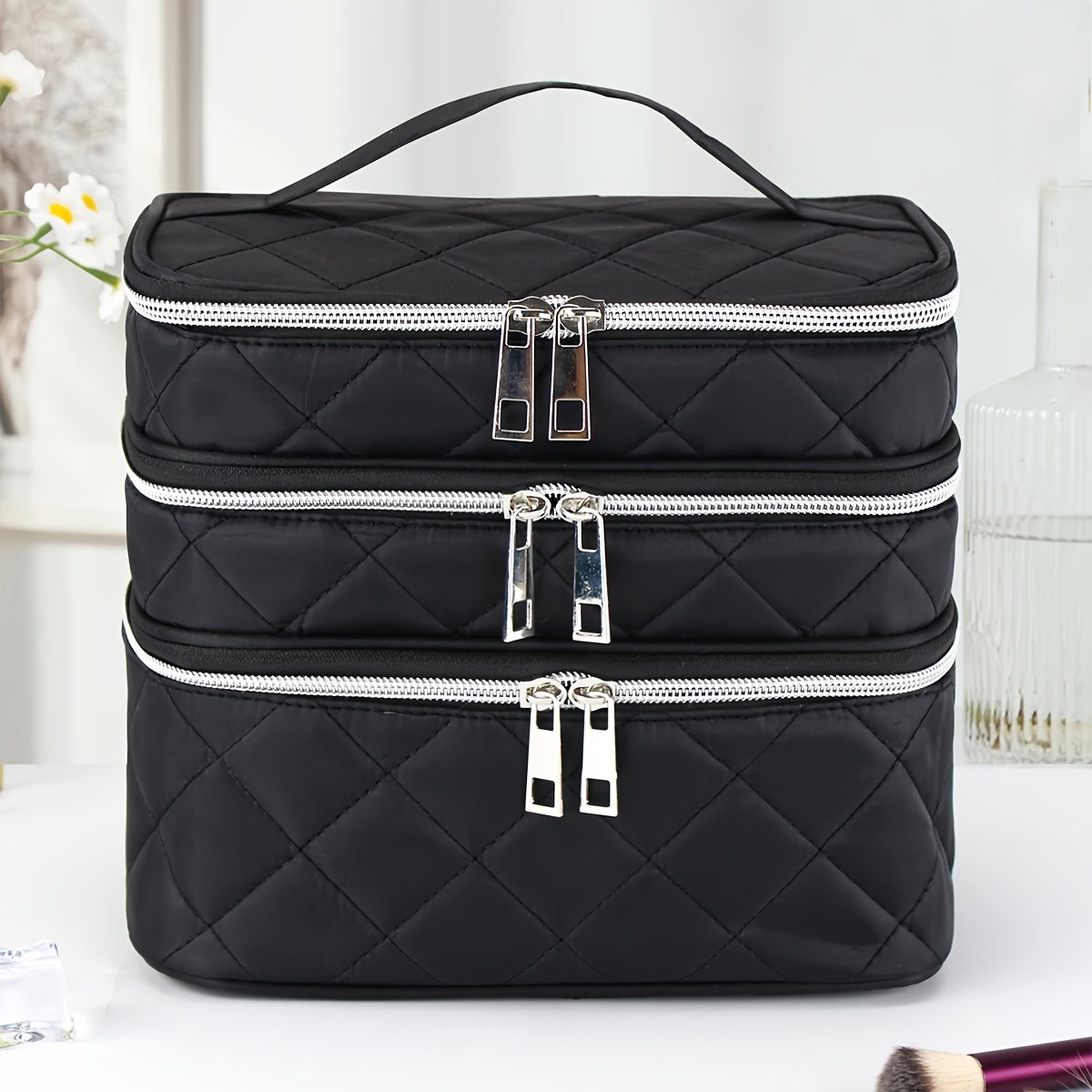 The Ultimate Style Bag: Luxurious Organization for Your Beauty, Anywhere!