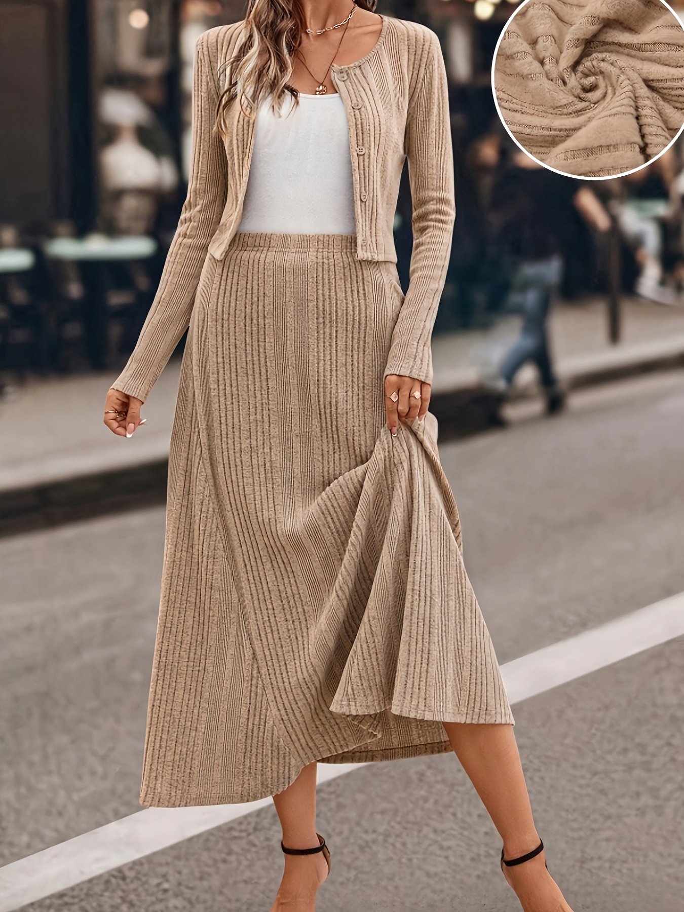 Unparalleled Warmth and Elegance: Luxurious Autumn/Winter Skirt and Blouse Set - Image 3