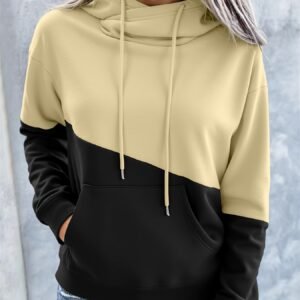 سويتشيرت الهودي المبطن: أناقة دافئة لموسم الخريف والشتاء.