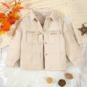 جاكيت المشمش الساحر: رفيق أطفالك الدافئ والأنيق هذا الشتاء