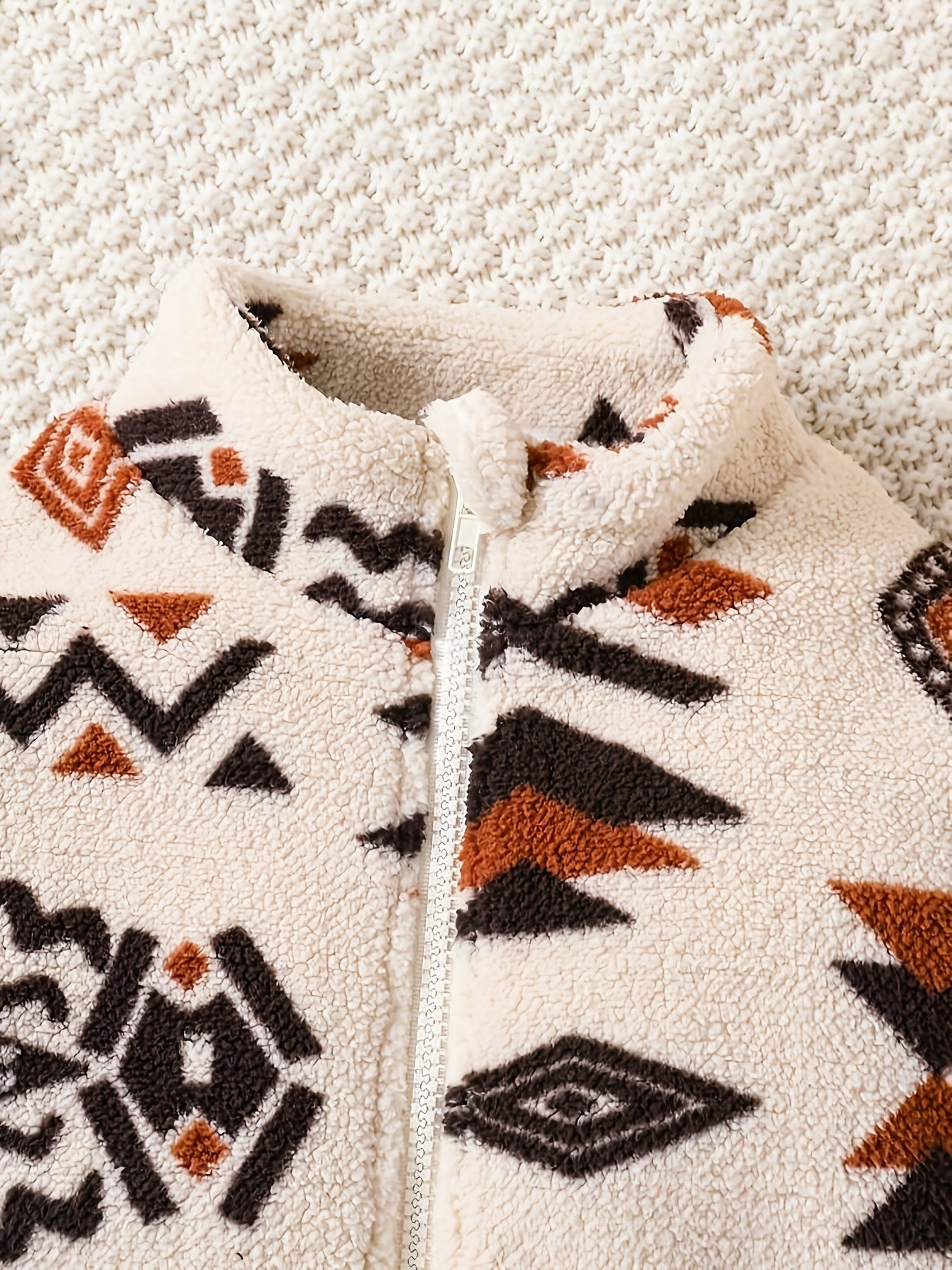 Boys' Winter Jacket: Irresistible Warmth and Unmatched Modern Style! - Image 3