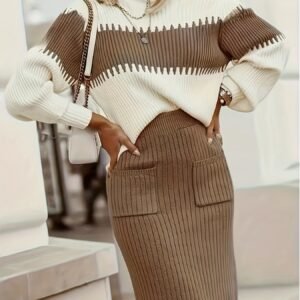 إطلالة شتوية لا تُنسى: طقم الكنزة والتنورة الأنيق بلونين متناغمين