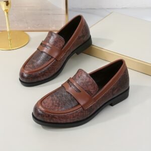 Magic Oxford Shoes: Elegance and Adventure for Your Little Ones' Feet!