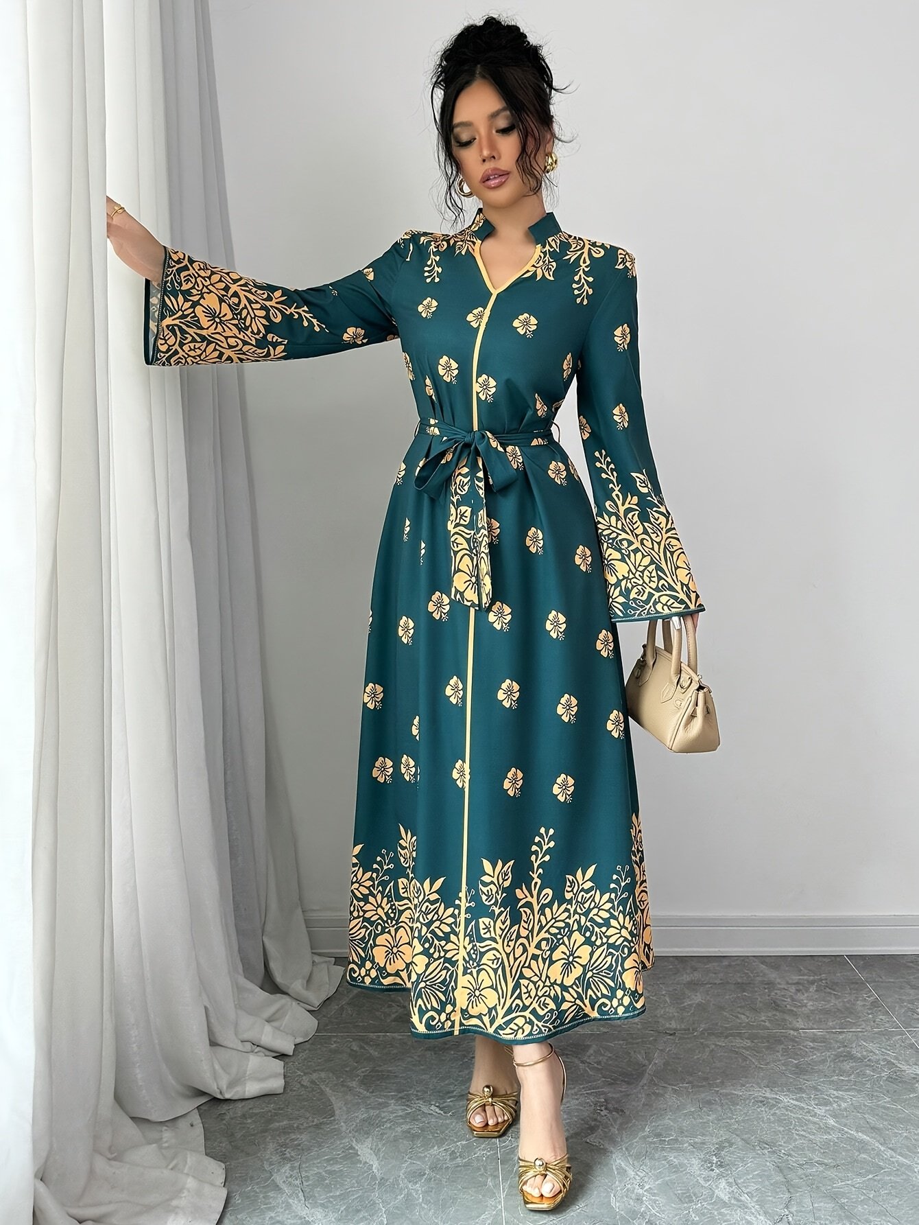 שמלת הפרחים הארוכה והאלגנטית: זוהר שאין כמותו – תמונה 4