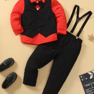 إطلالة الأمير الصغير: طقم رسمي ثلاث قطع للأولاد