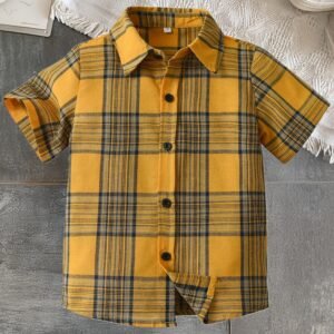 قميص الأولاد الكلاسيكي: أناقة صيفية مريحة لكل مغامرة!