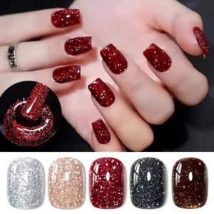 Your Nails, The Party Star: Reflective Diamond Gel with a Magical Disco Effect!