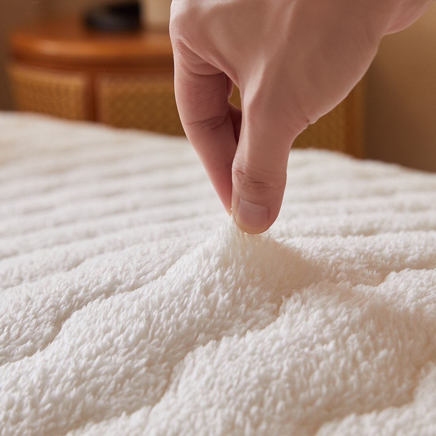 נוחות יוצאת דופן: כיסוי מזרן יוקרתי מצמר כבשים טבעי – תמונה 12