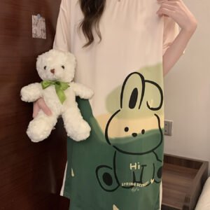 Cartoon Bear Comfort & Style: Your Go-To Set for All Seasons!