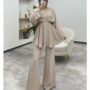 פסגת האלגנטיות והנוחות: סט מותן מעוצב ומכנסיים רחבים