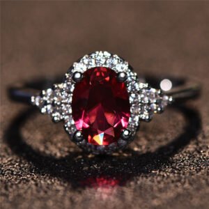 نبض الأنوثة: خاتم الحجر الأحمر البيضاوي الفاخر