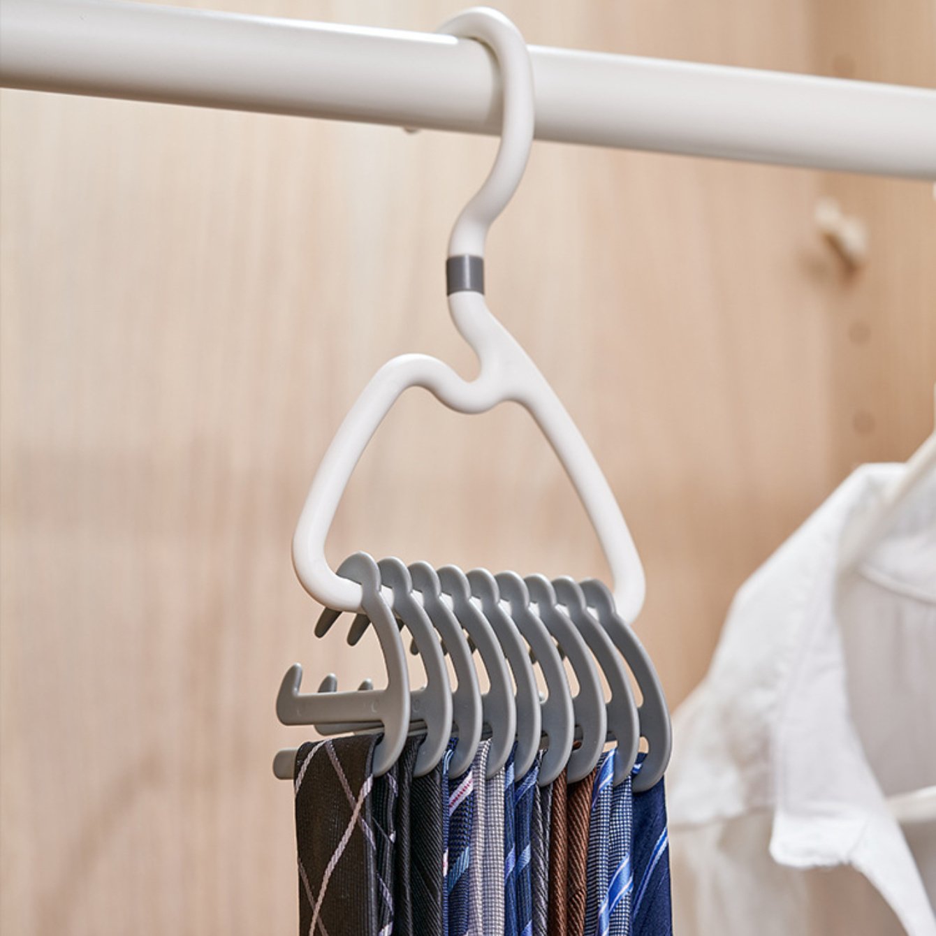 Goodbye Clutter: Smart Closet Organizer for Belts & Ties (10 Pieces)