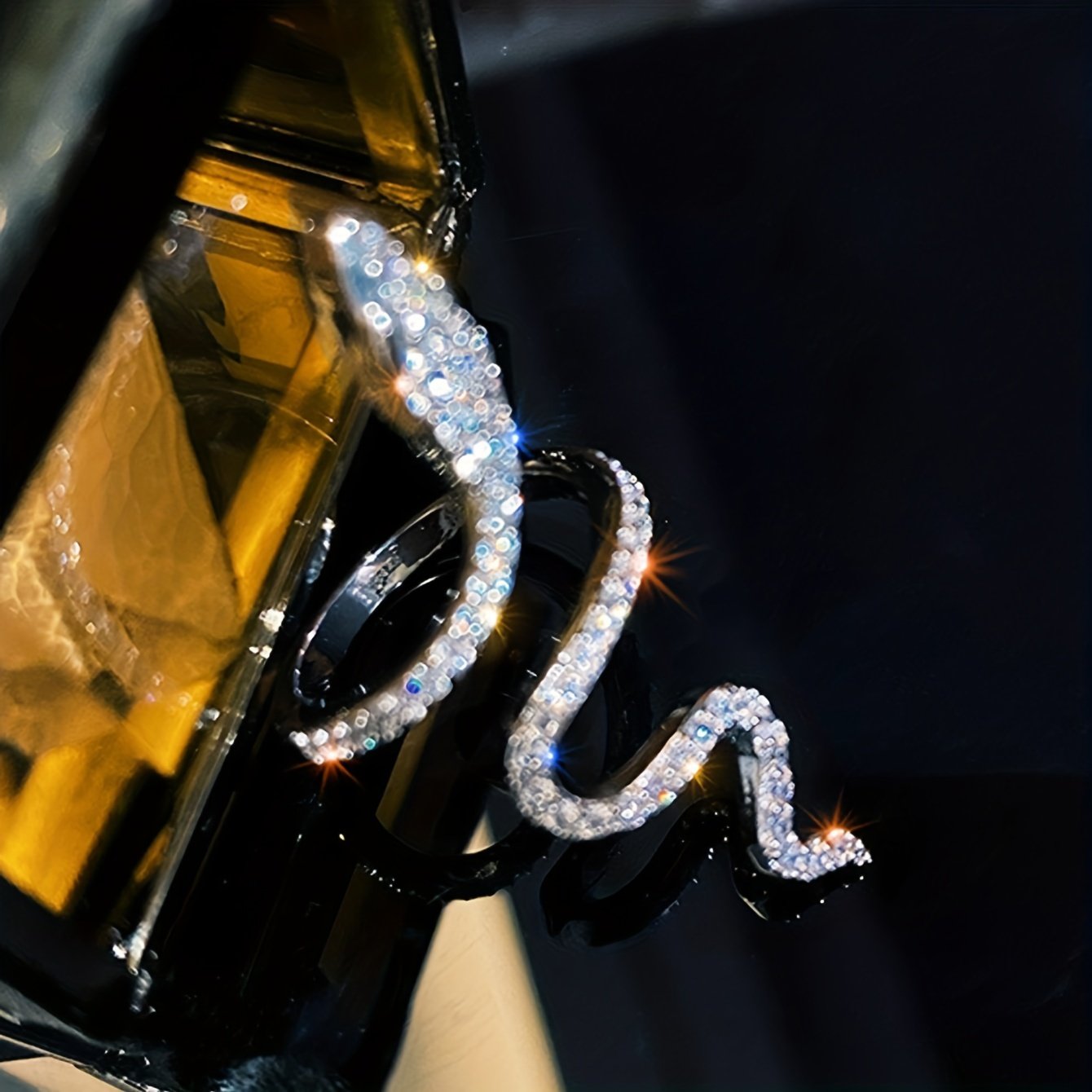 خاتم الأفعى المتلألئ: لمسة فخامة تلتف حول أصبعك - الصورة 5