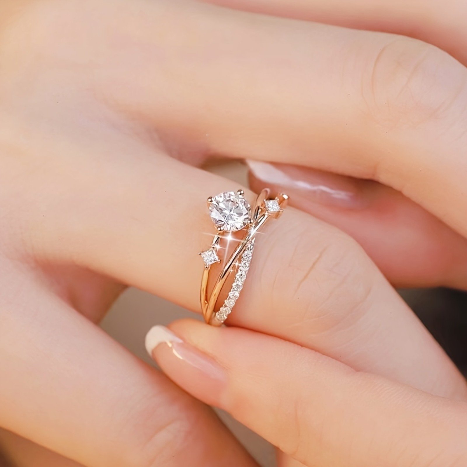 Adjustable Luxury Starry Sky Ring: A Celestial Glow for Your Hands! - Image 3