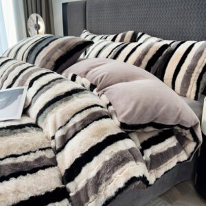 סט פלנל חורפי: חמימות קטיפתית ואלגנטיות פרחונית