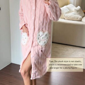 Dream Robe: Unmatched Warmth, Style, and Comfort for Every Moment of Relaxation!