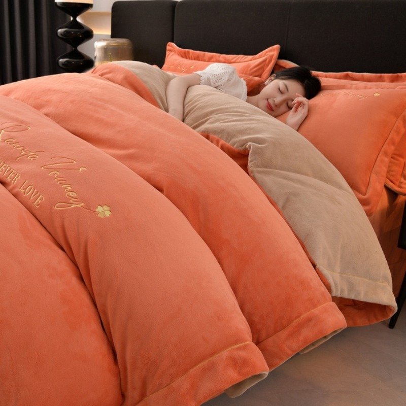 سرير أحلامك بلمسة فاخرة: طقم مفارش مطرز ثقيل الوزن - الصورة 5