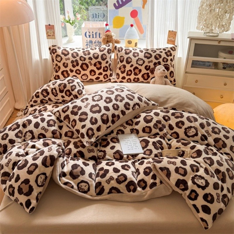 נוחות מלכותית, חום אגדי: סט הפנתר החלבי היוקרתי – תמונה 5