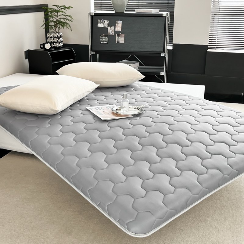 Discover a World of Comfort: Luxury Adaptive & Cooling Memory Foam Topper for Restful Nights - Image 15