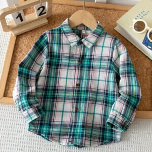 חולצה משובצת ירוקה: אלגנטיות ללא תחרות לקטנטנים שלך!