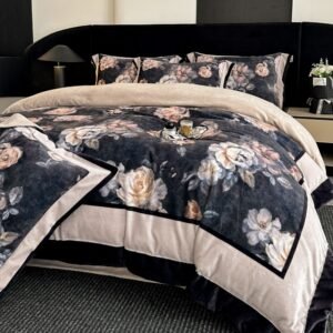 סט קטיפה חלבי: המפלט היוקרתי שלך לסתיו ולחורף