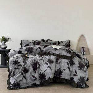 Warmth Luxury: Luxurious Maillard Velvet Set for Dreamy Winter Nights!