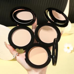 بودرة التثبيت الشفافة: إتقان مطفأ يدوم طويلاً لكل إطلالة!