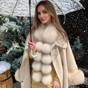 وشاح الفخامة الدافئة: أناقة شتوية لا تُضاهى!