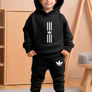 طقم الشباب العصري: أناقة وانطلاق لكل مغامرة!