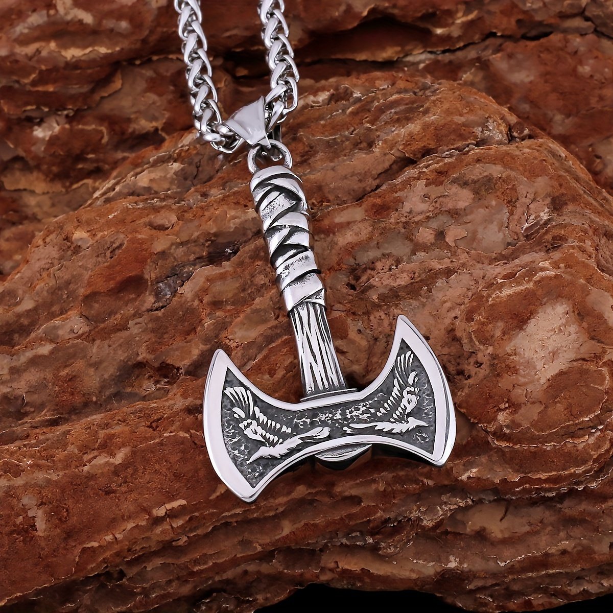 שרשרת לוחם הצפון: אגדת הכוח והאלגנטיות – תמונה 2