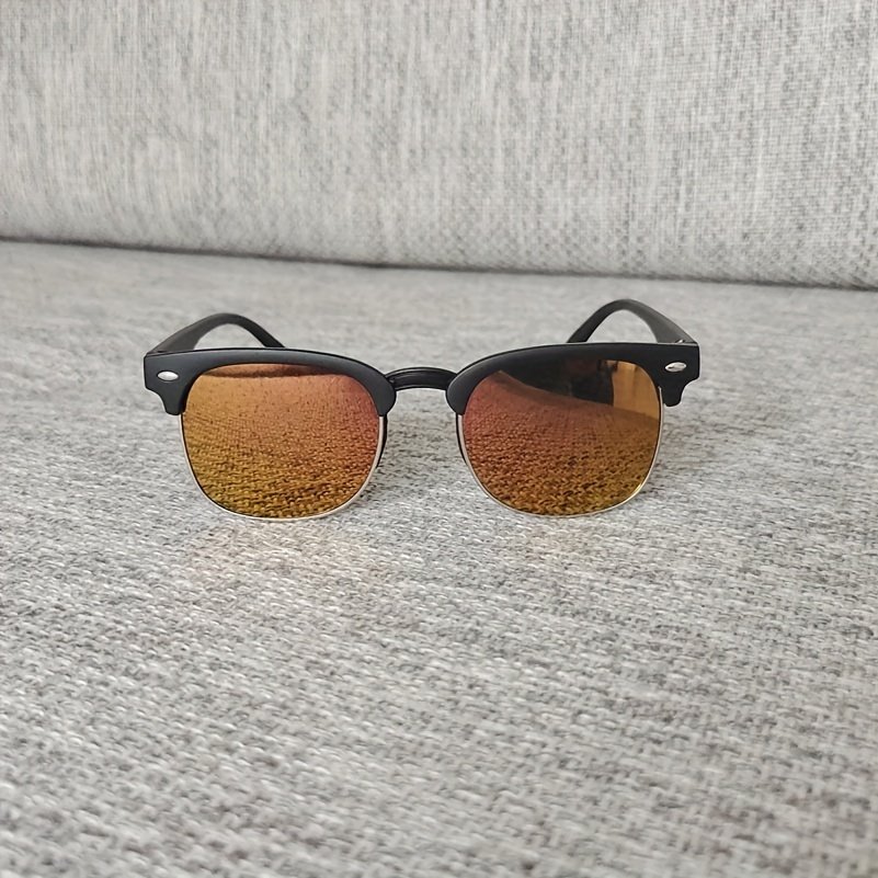 משקפי אופנה עכשוויים: סטייל ייחודי לגיבורים הקטנים שלך! – תמונה 13