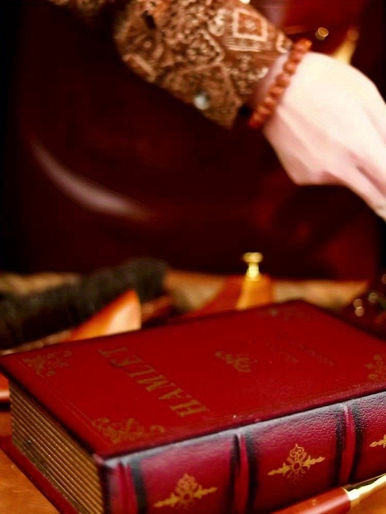 Elegant Winter Companion: Warmth and Comfort for Your Confident Steps - Image 14