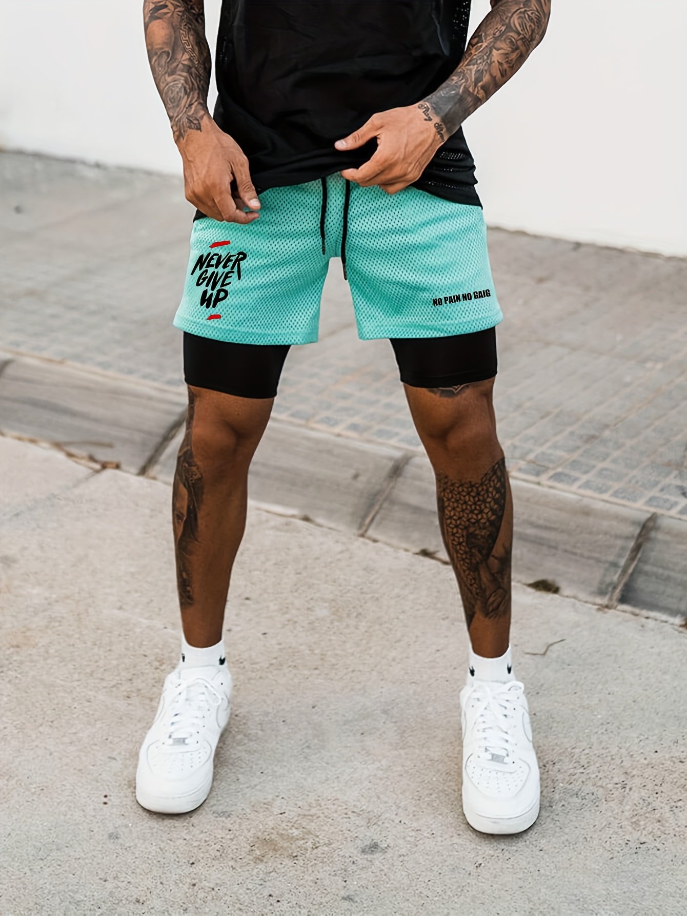 2-in-1 Sports Shorts: Your Ultimate Freedom in Movement and Performance!