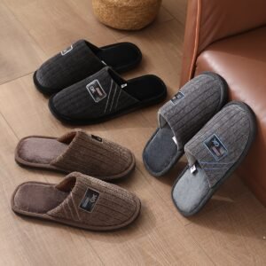 חום יוקרתי ונוחות מושלמת: כפכף רב שימושי לזוגות!