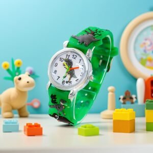 שעון הדינוזאור הירוק: הרפתקת הזמן על פרק כף יד קטן!