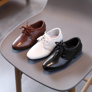 أناقة الأوكسفورد: خطوات واثقة لكل مناسبة!