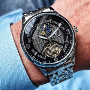 نبض النجوم: ساعة ميكانيكية أوتوماتيكية تعانق الفخامة